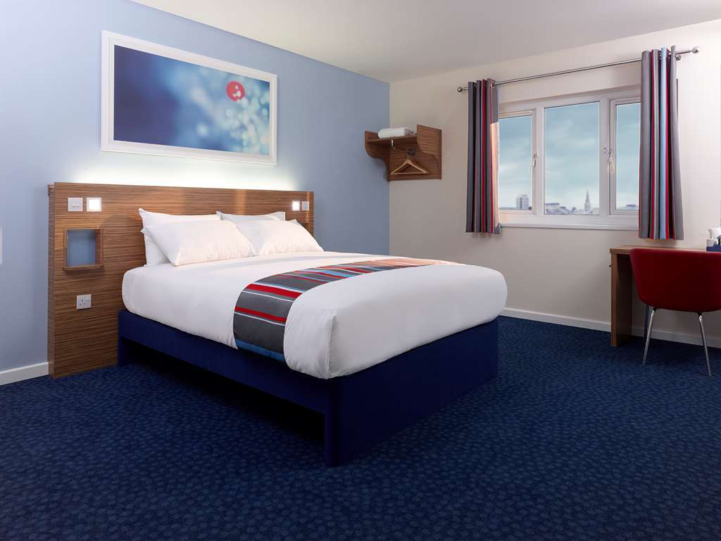 Travelodge Northampton Upton Way ห้อง รูปภาพ